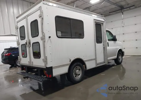 2016 Chevrolet Express z USA, uszkodzony, nr VIN 1GB0GRFG7G1271943